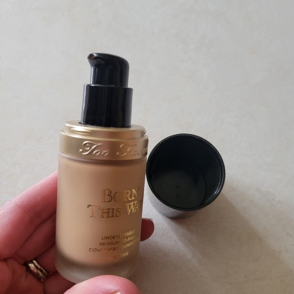 Too Faced Born This Way Foundation Shade Nude New - Picture 6 of 6
